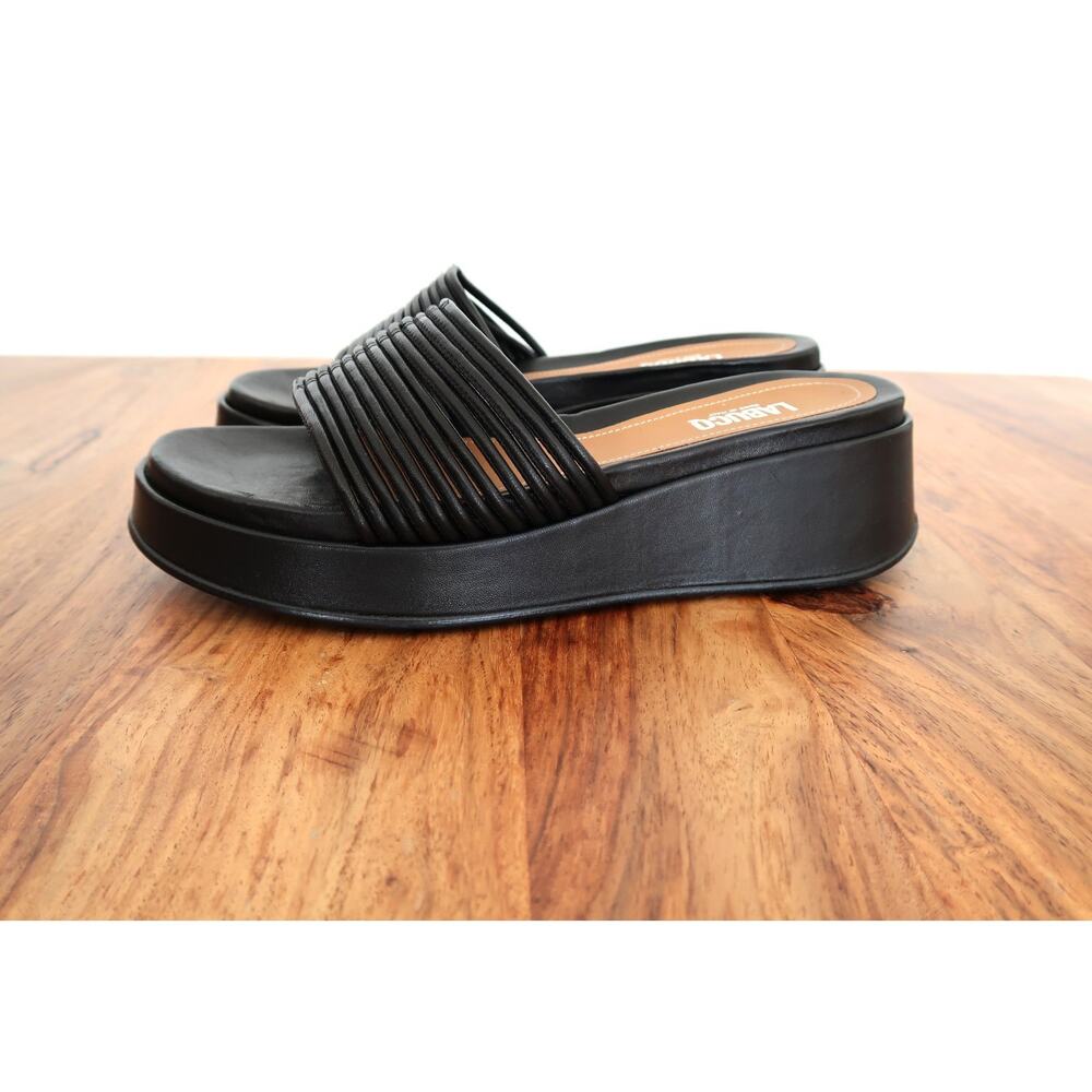Labucq Black Ribbed Platform Slide Sandals